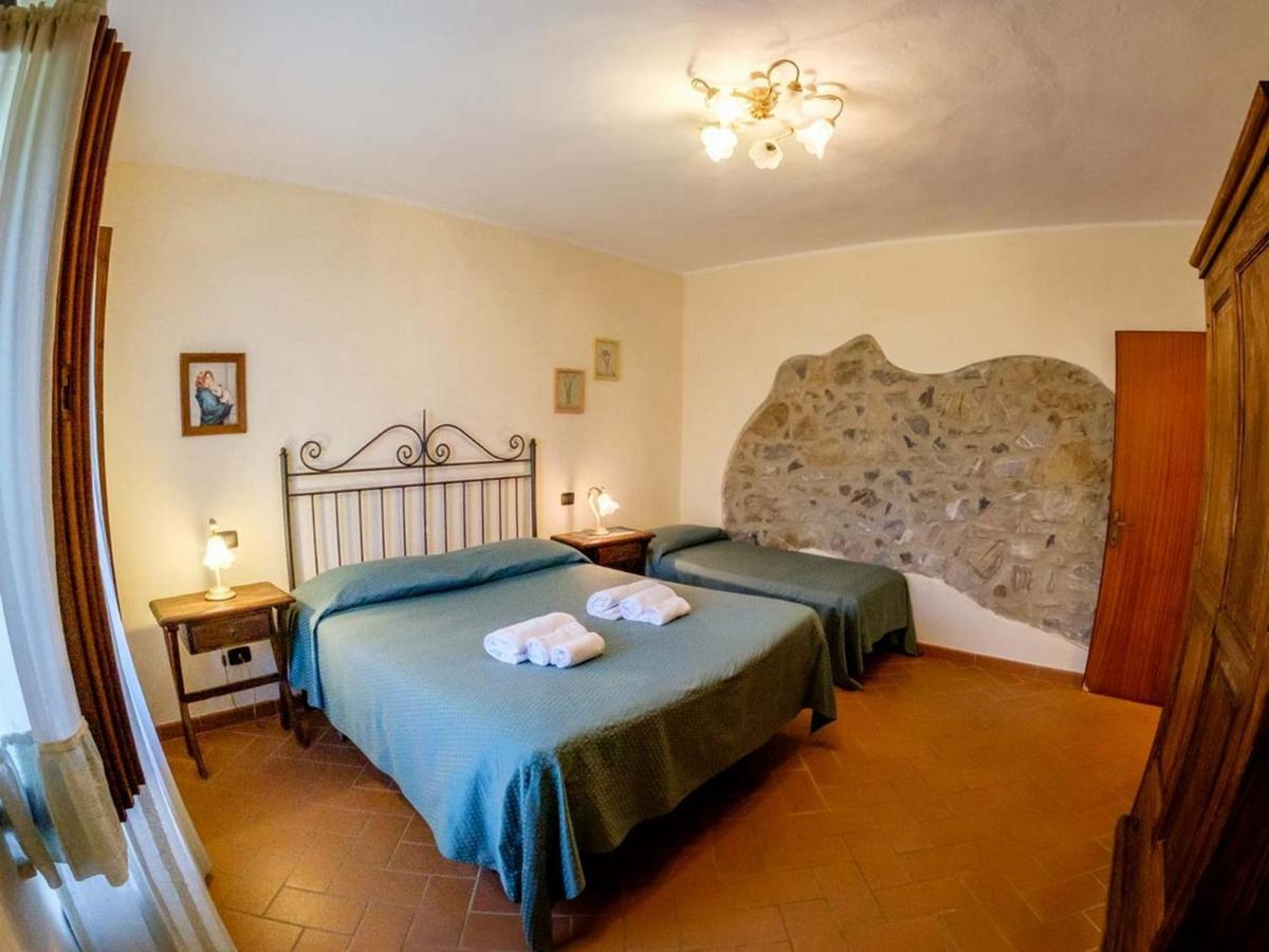 Agriturismo Poggio Corbello La Pesta Kültér fotó