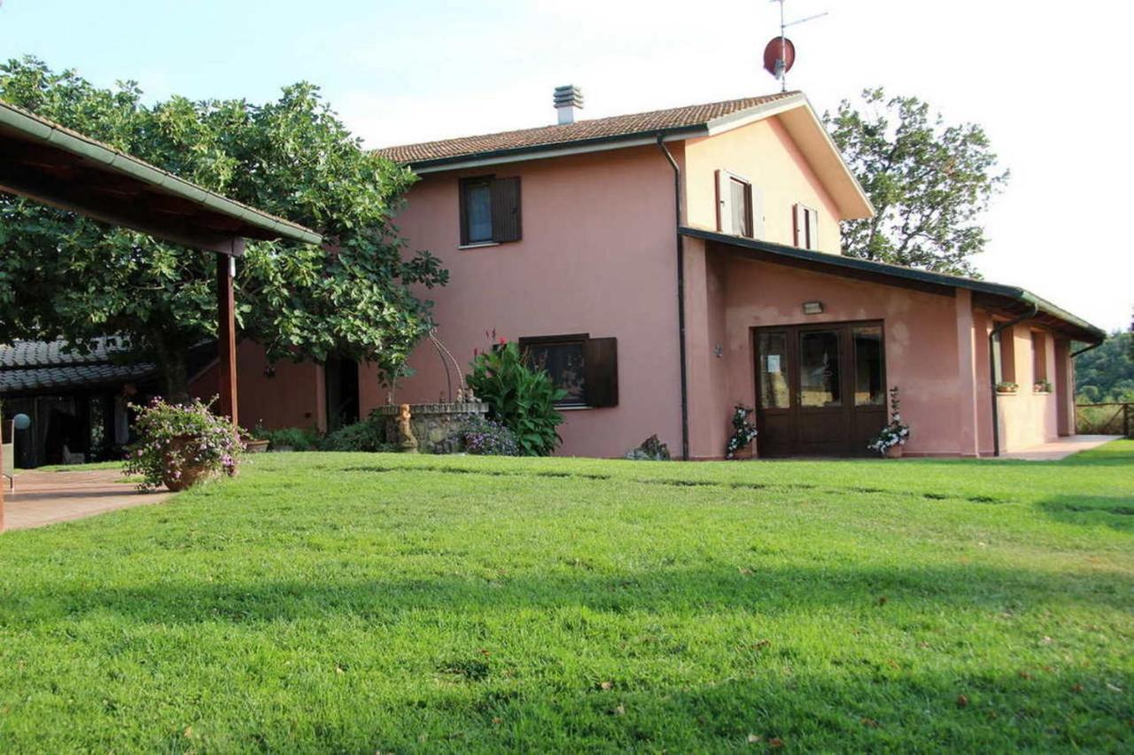 Agriturismo Poggio Corbello La Pesta Kültér fotó