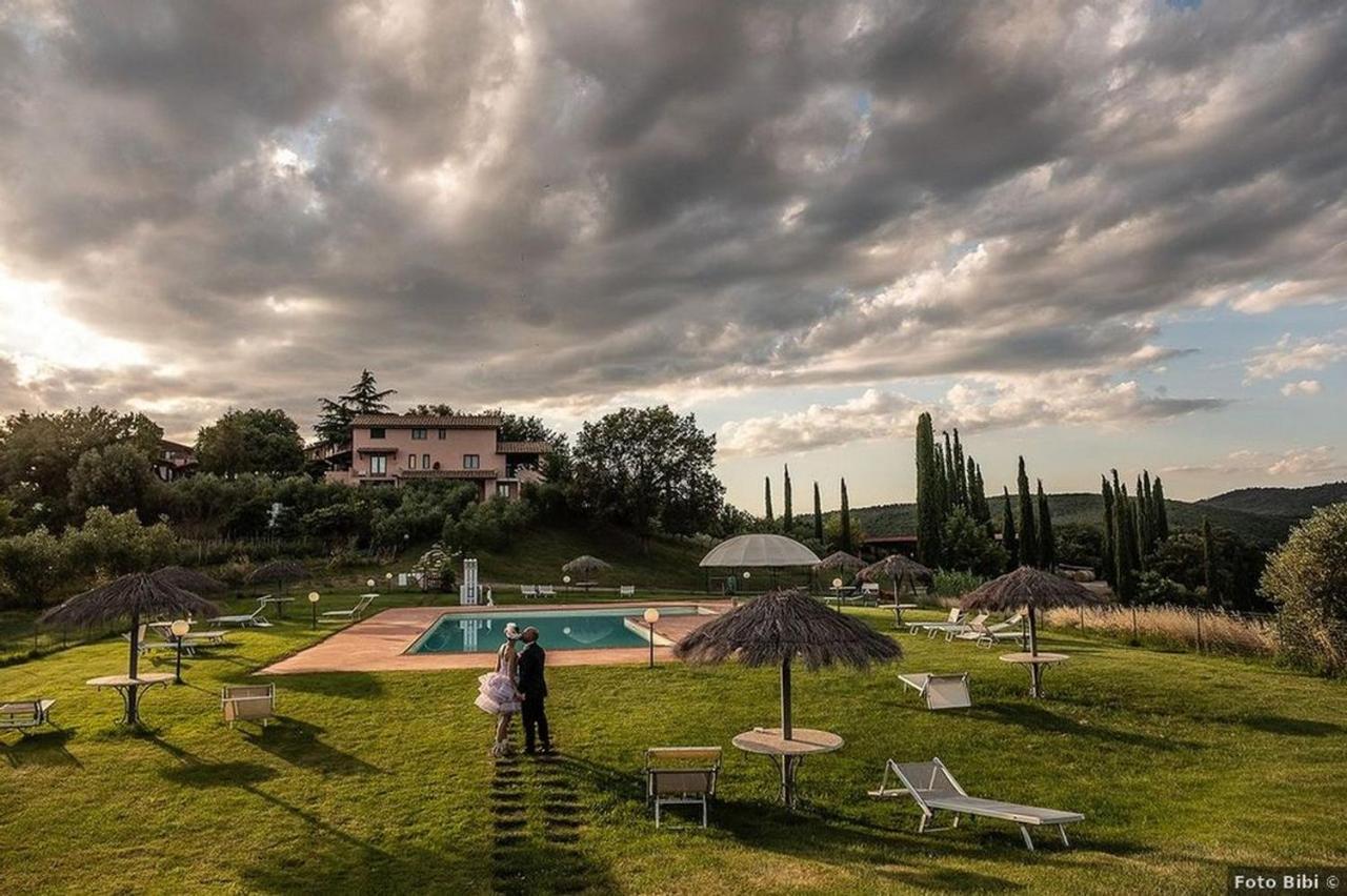Agriturismo Poggio Corbello La Pesta Kültér fotó