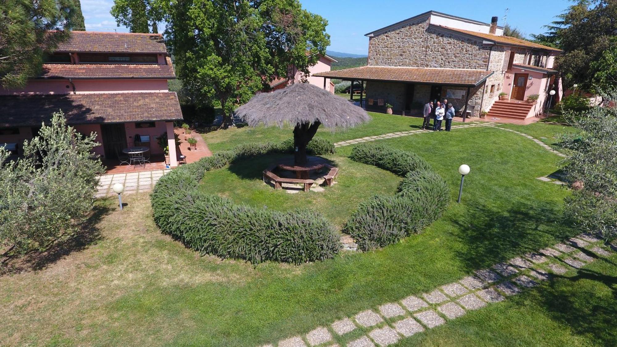 Agriturismo Poggio Corbello La Pesta Kültér fotó