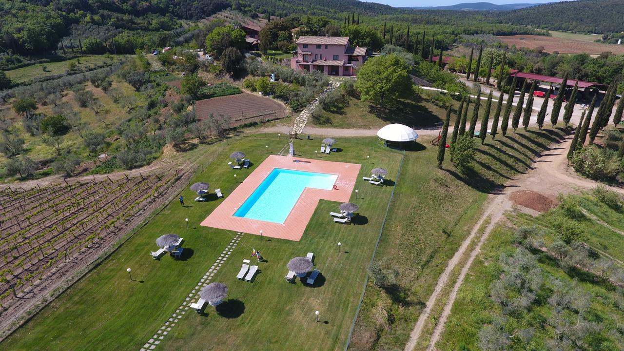 Agriturismo Poggio Corbello La Pesta Kültér fotó