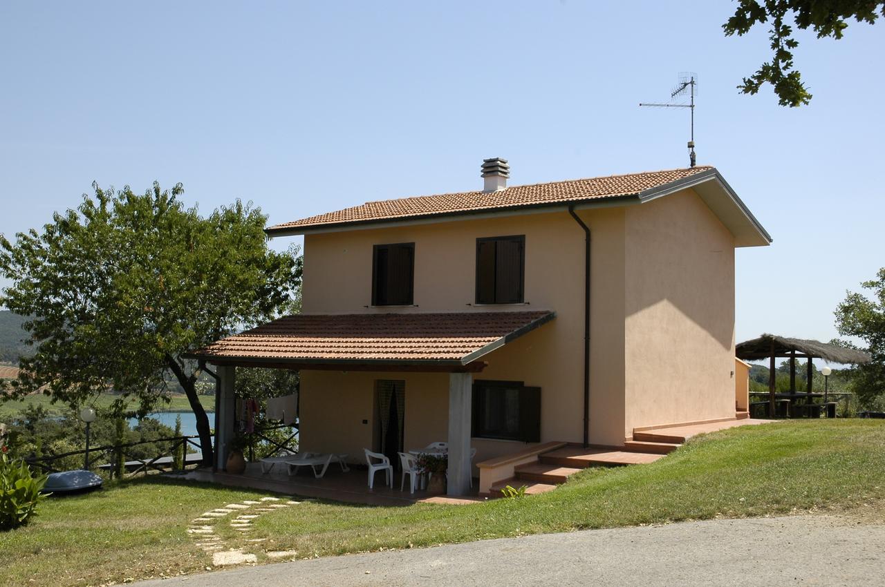 Agriturismo Poggio Corbello La Pesta Kültér fotó